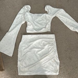 White pearl 2 piece set! So cute for a bachelorette or going out!